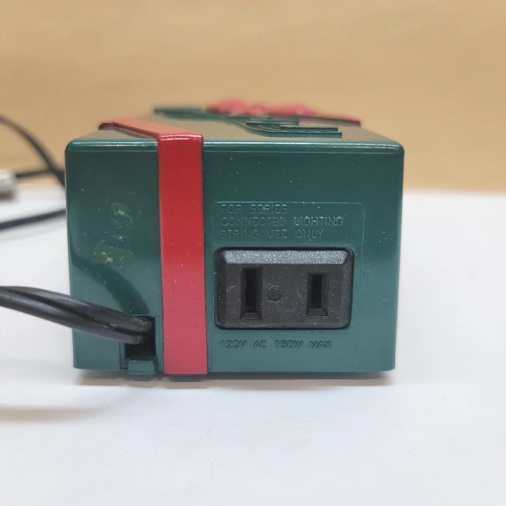 Vtg Weltek Musical Christmas Light Controller Green Gift Box LNS E127359 Works